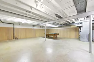 8642 Gross Point Rd, Skokie, IL 60077 - Photo 23