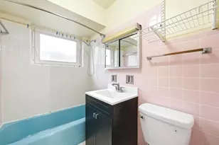 8642 Gross Point Rd, Skokie, IL 60077 - Photo 13