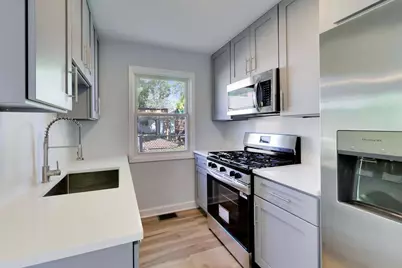 2113 Seward Street, Evanston, IL 60202 - Photo 11
