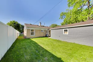 2113 Seward St, Evanston, IL 60202 - Photo 27