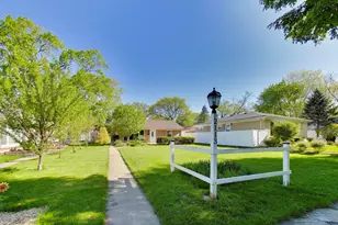 2113 Seward St, Evanston, IL 60202 - Photo 3