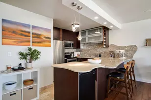 1360 N Sandburg Terrace, Chicago, IL 60610 - Photo 5