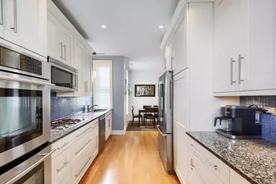 942 W Belle Plaine Avenue #3E, Chicago, IL 60613 - Photo 11