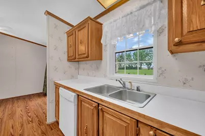 2910 E 11th Road, Ottawa, IL 61350 - Photo 11