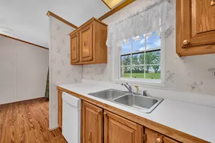 2910 E 11th Rd, Ottawa, IL 61350 - Photo 11