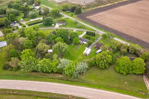 2910 E 11th Rd, Ottawa, IL 61350 - Photo 33