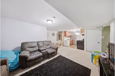 821 Larkin Avenue, Elgin, IL 60123 - Photo 27