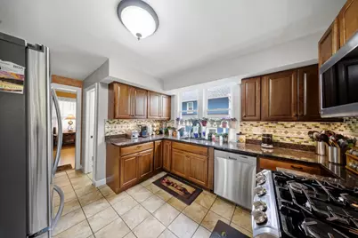 821 Larkin Avenue, Elgin, IL 60123 - Photo 7
