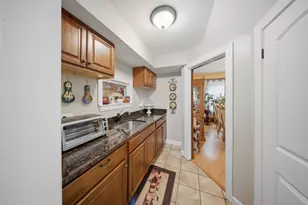 821 Larkin Ave, Elgin, IL 60123 - Photo 9