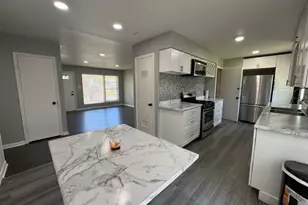 1123 Cedar Ln, Elk Grove Village, IL 60007 - Photo 3