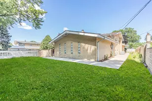 9700 S Kolmar Ave, Oak Lawn, IL 60453 - Photo 25
