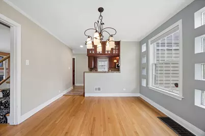 233 S Prospect Avenue, Clarendon Hills, IL 60514 - Photo 7