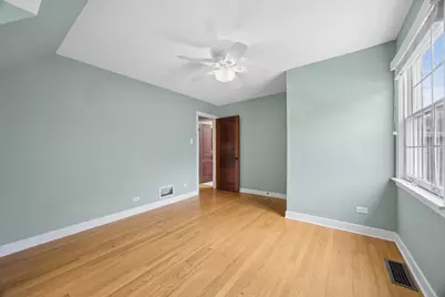 233 S Prospect Avenue, Clarendon Hills, IL 60514 - Photo 21