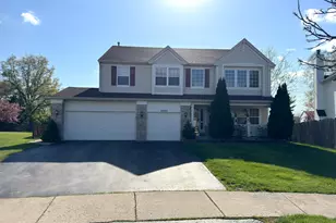 39302 N Queensbury Ln, Beach Park, IL 60083 - Photo 1