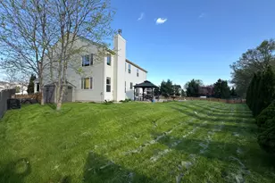 39302 N Queensbury Ln, Beach Park, IL 60083 - Photo 27