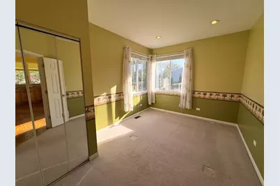 39302 N Queensbury Lane, Beach Park, IL 60083 - Photo 13