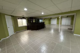 39302 N Queensbury Ln, Beach Park, IL 60083 - Photo 23