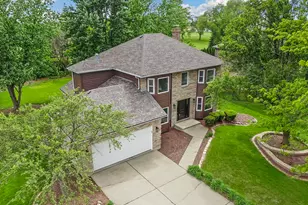10749 Ashford Ave, Frankfort, IL 60423 - Photo 3