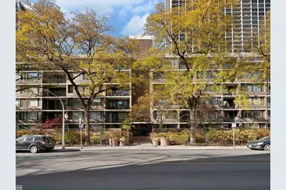 1555 N Sandburg Terrace #310K, Chicago, IL 60610 - Photo 1