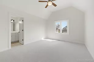 6027 Rosinweed Ln, Naperville, IL 60564 - Photo 13