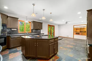 39W860 Reindeer Trail, Saint Charles, IL 60175 - Photo 9