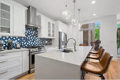 1350 W Byron Street #7, Chicago, IL 60613 - Photo 5