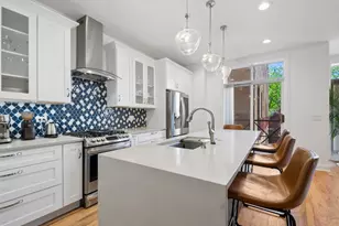 1350 W Byron St, Chicago, IL 60613 - Photo 5