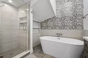 1350 W Byron St, Chicago, IL 60613 - Photo 11