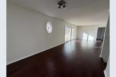 745 Regina Court #745, Woodstock, IL 60098 - Photo 5