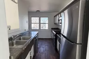 745 Regina Ct, Woodstock, IL 60098 - Photo 9