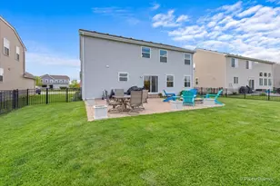 852 Wildwood Dr, Pingree Grove, IL 60140 - Photo 53