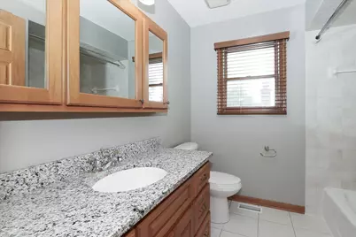 52 W Glenlake Avenue, Roselle, IL 60172 - Photo 31