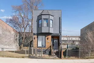 4411 S Calumet Ave, Chicago, IL 60653 - Photo 1