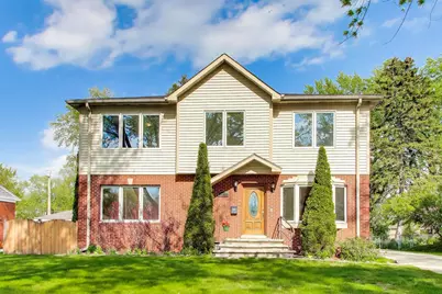 1113 S Birch Drive, Mount Prospect, IL 60056 - Photo 1