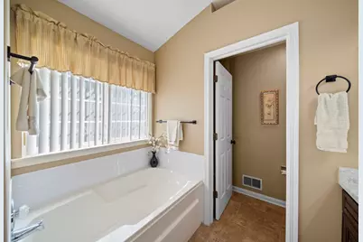 7299 Dada Drive, Gurnee, IL 60031 - Photo 11