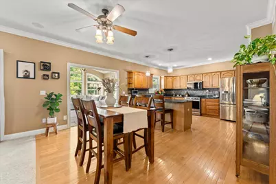 704 Hawk Drive, Mahomet, IL 61853 - Photo 17