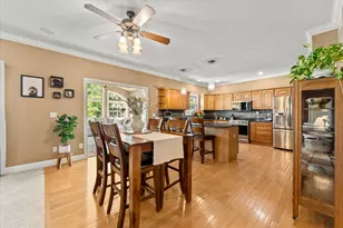 704 Hawk Dr, Mahomet, IL 61853 - Photo 17
