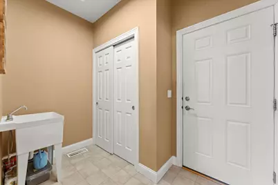 704 Hawk Drive, Mahomet, IL 61853 - Photo 53