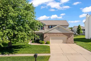 704 Hawk Dr, Mahomet, IL 61853 - Photo 73