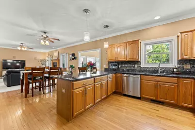 704 Hawk Drive, Mahomet, IL 61853 - Photo 29