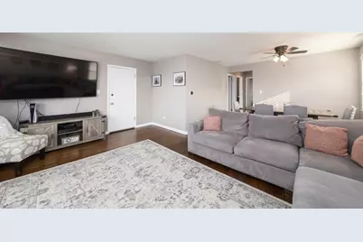 8735 N Wisner Street #2, Niles, IL 60714 - Photo 3