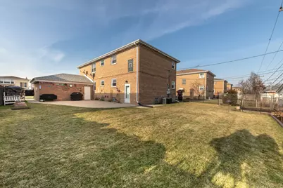 8735 N Wisner Street #2, Niles, IL 60714 - Photo 15
