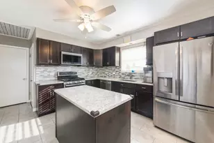 8735 N Wisner St, Niles, IL 60714 - Photo 7