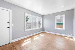 7614 W 63rd Pl, Summit, IL 60501 - Photo 3