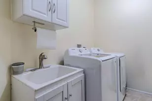 285 Regency Ct Unit B Ct, Wauconda, IL 60084 - Photo 19