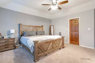 285 Regency Ct Unit B Ct, Wauconda, IL 60084 - Photo 7