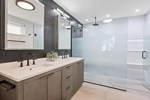 2002 W Ohio St, Chicago, IL 60612 - Photo 21