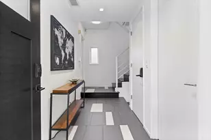 2002 W Ohio St, Chicago, IL 60612 - Photo 3