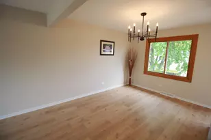 7523 Nottingham Dr, Tinley Park, IL 60477 - Photo 11