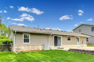241 Brookhaven Dr, Elk Grove Village, IL 60007 - Photo 23